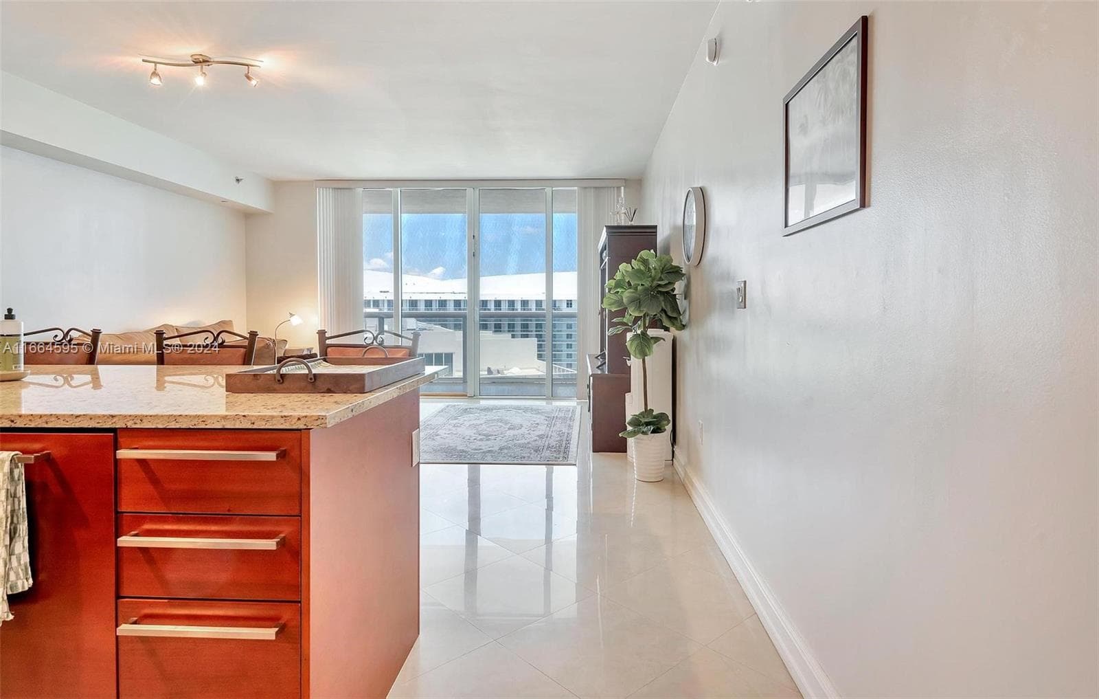 1830 Ocean Dr 4