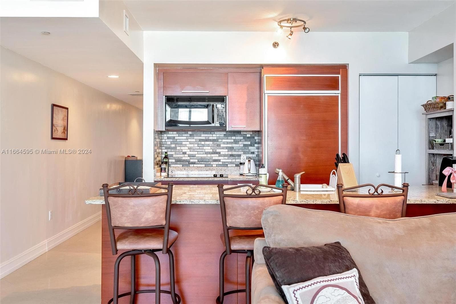 1830 Ocean Dr 4709 photo 25