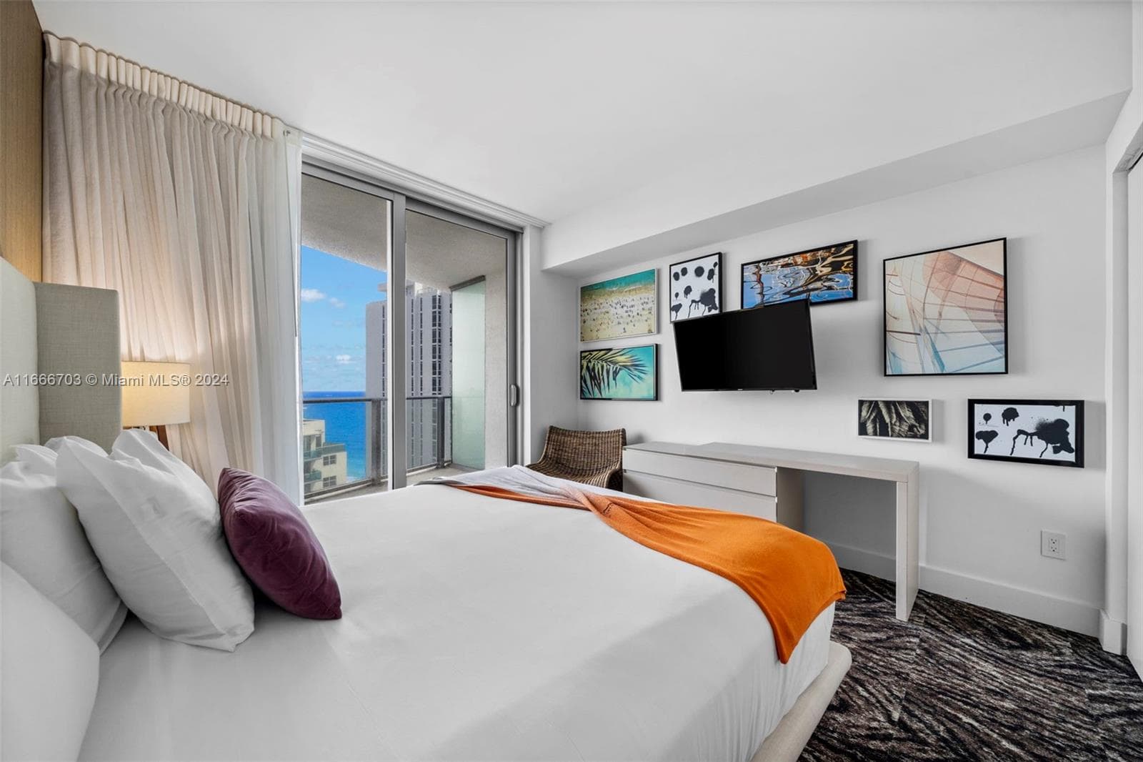 4111 Ocean Dr 1406 photo 23