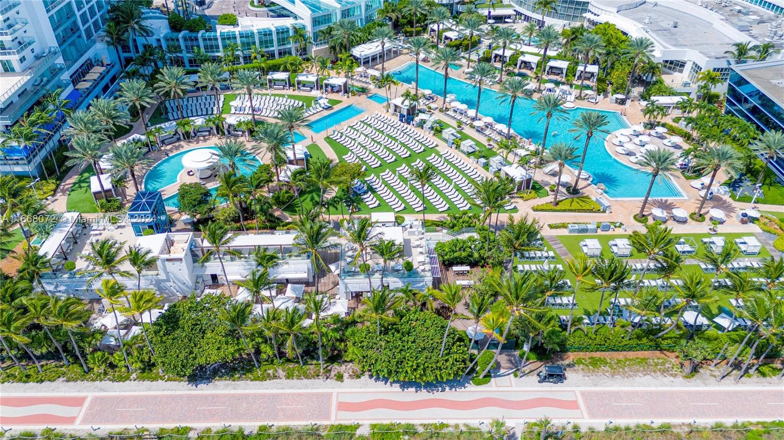 4391 Collins Ave 1501 photo 18