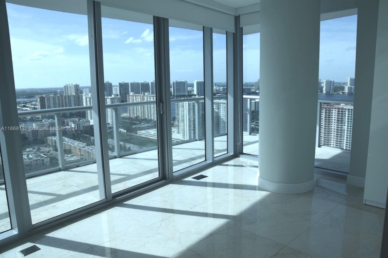 17001 Collins Ave 3208 photo 6