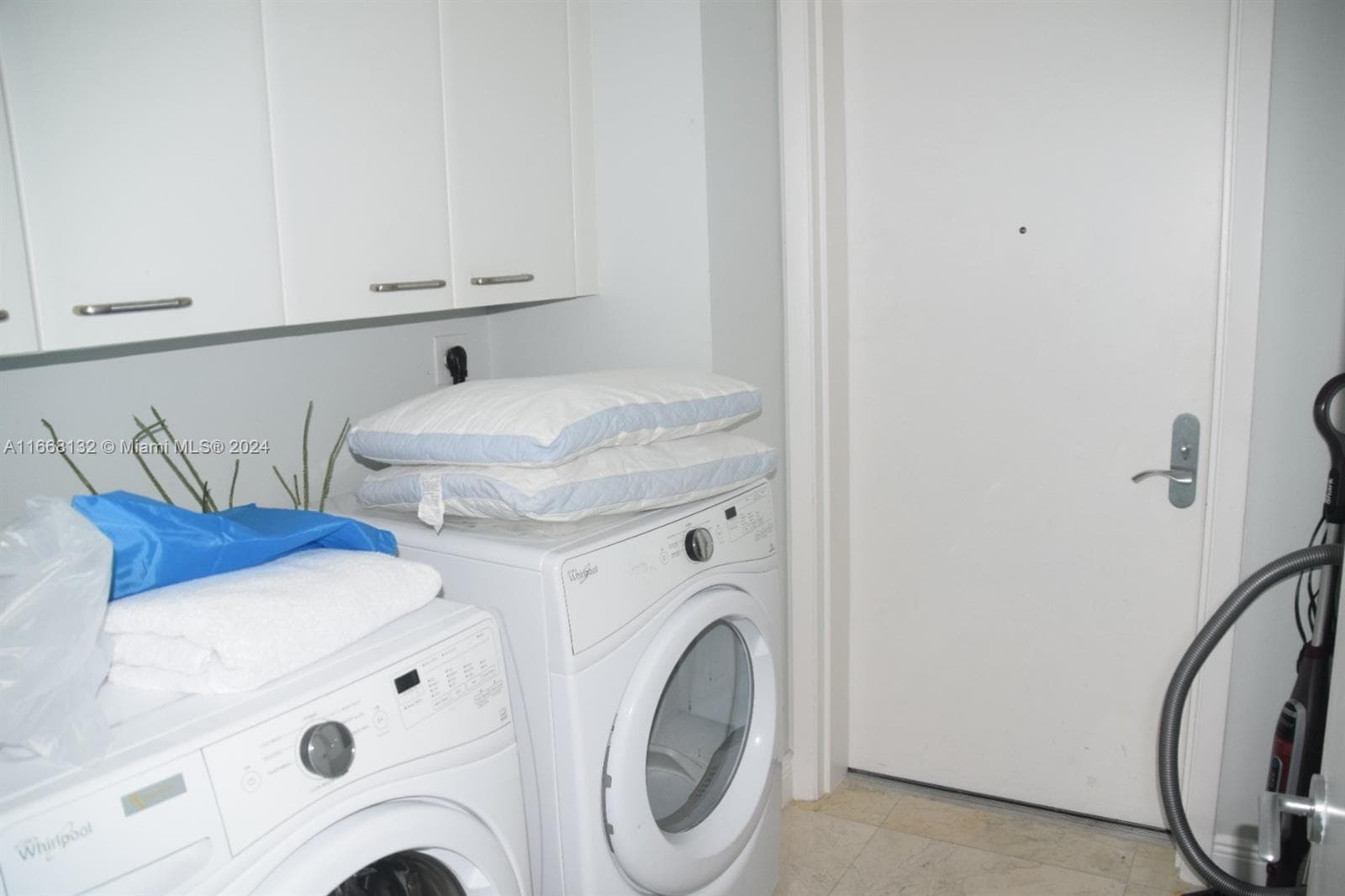 17001 Collins Ave 3208 photo 17
