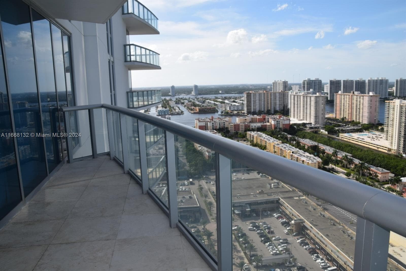 17001 Collins Ave 3