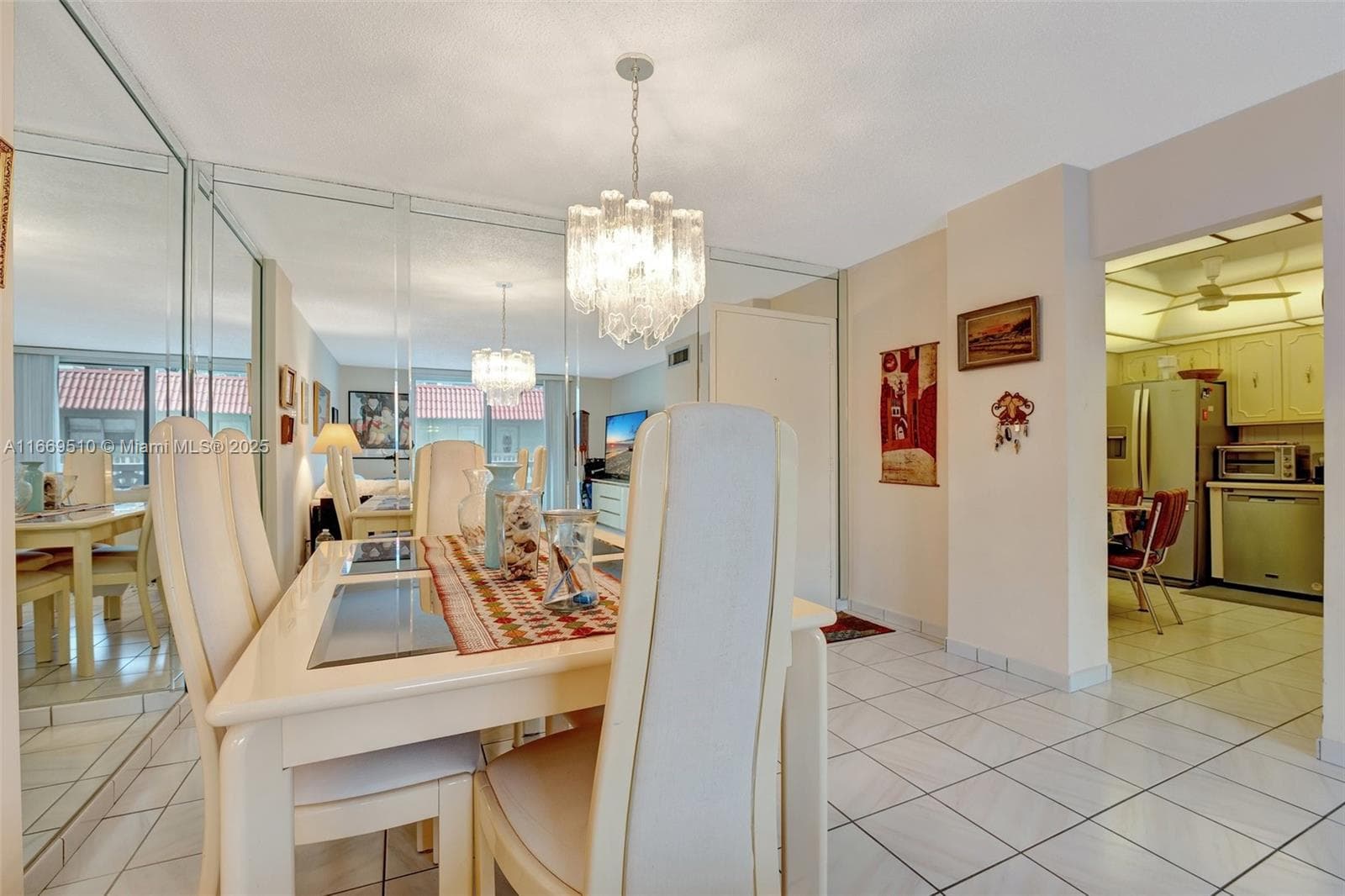 3113 S Ocean Dr 402 photo 17