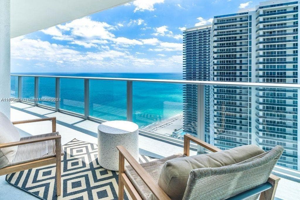 4111 Ocean Dr 1