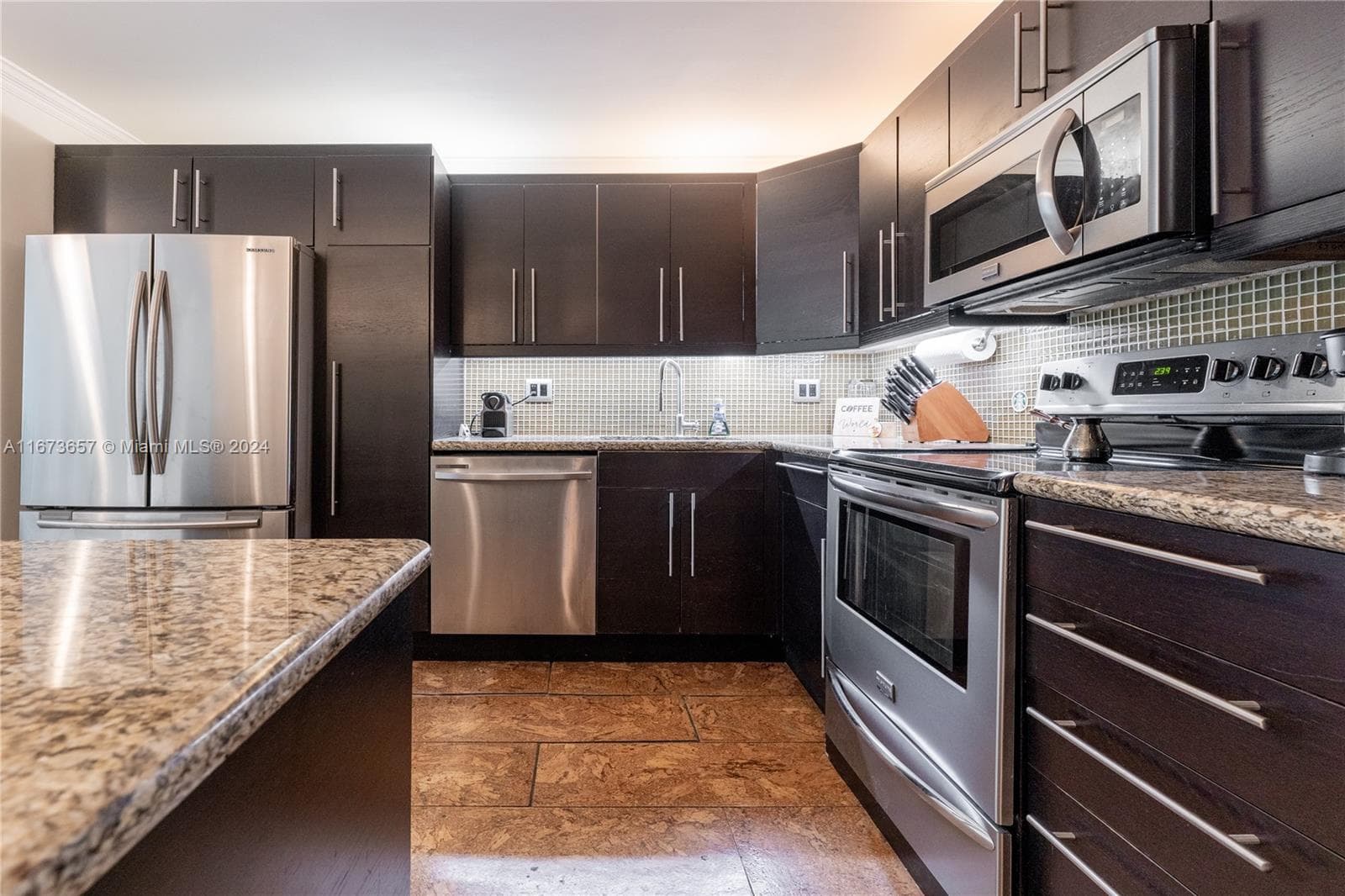 18071 Biscayne Blvd 303 photo 12