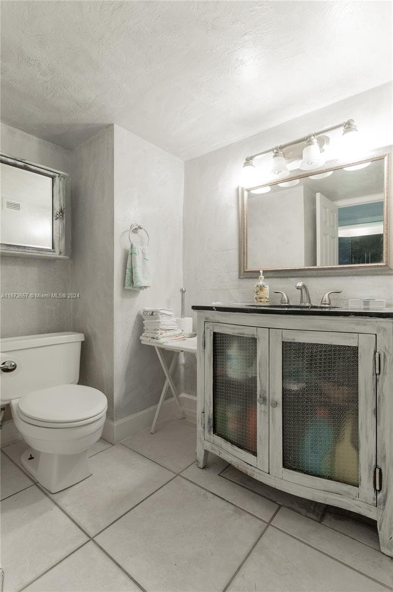 18071 Biscayne Blvd 303 photo 22
