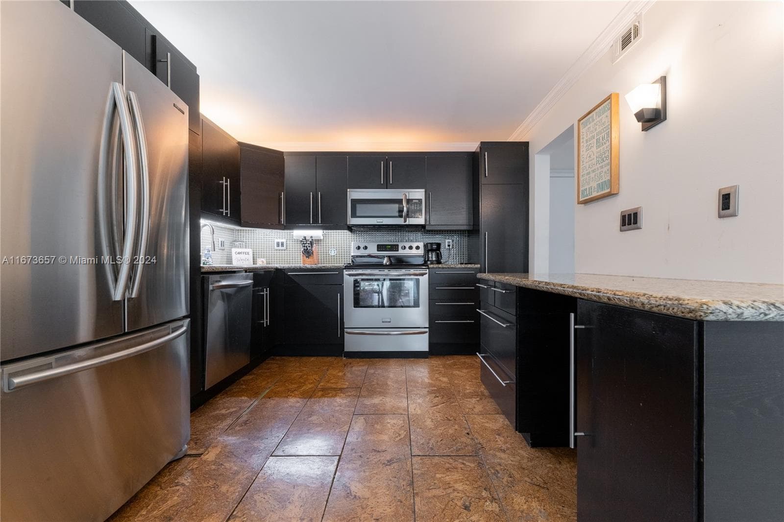 18071 Biscayne Blvd 303 photo 9