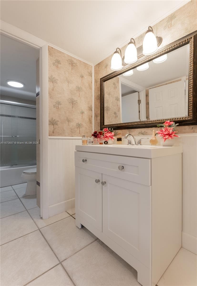 18071 Biscayne Blvd 303 photo 21