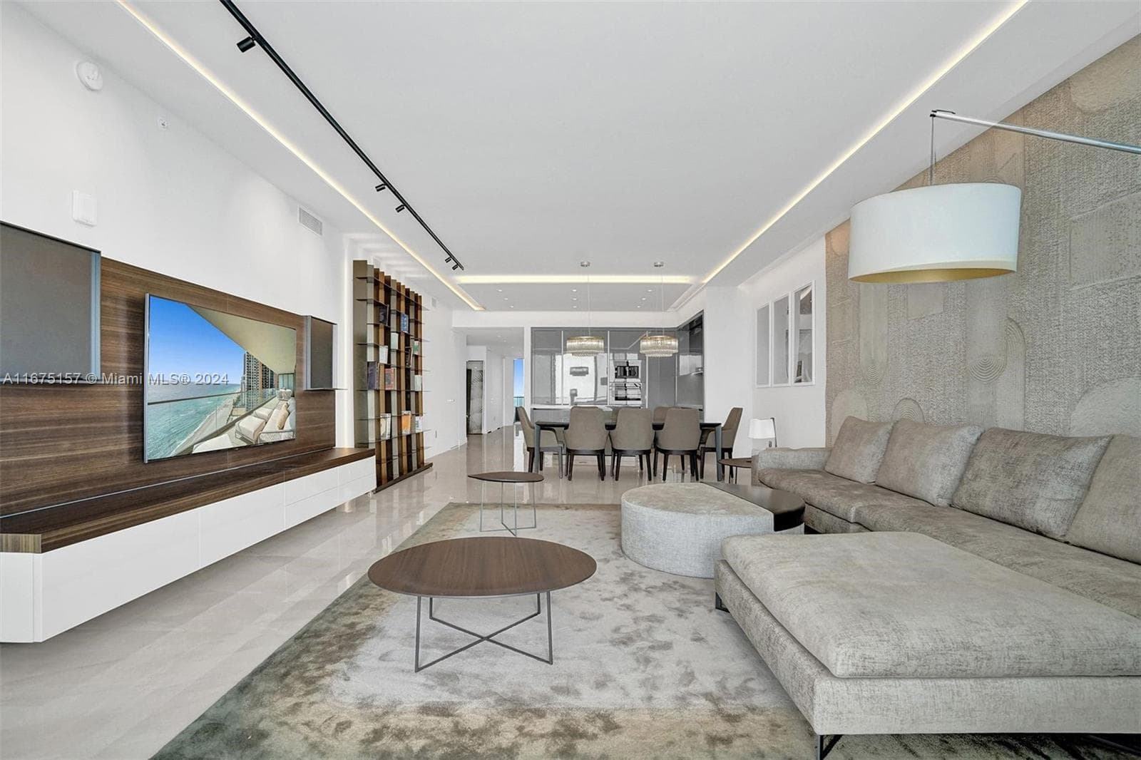 18975 COLLINS AVE 2001 photo 11