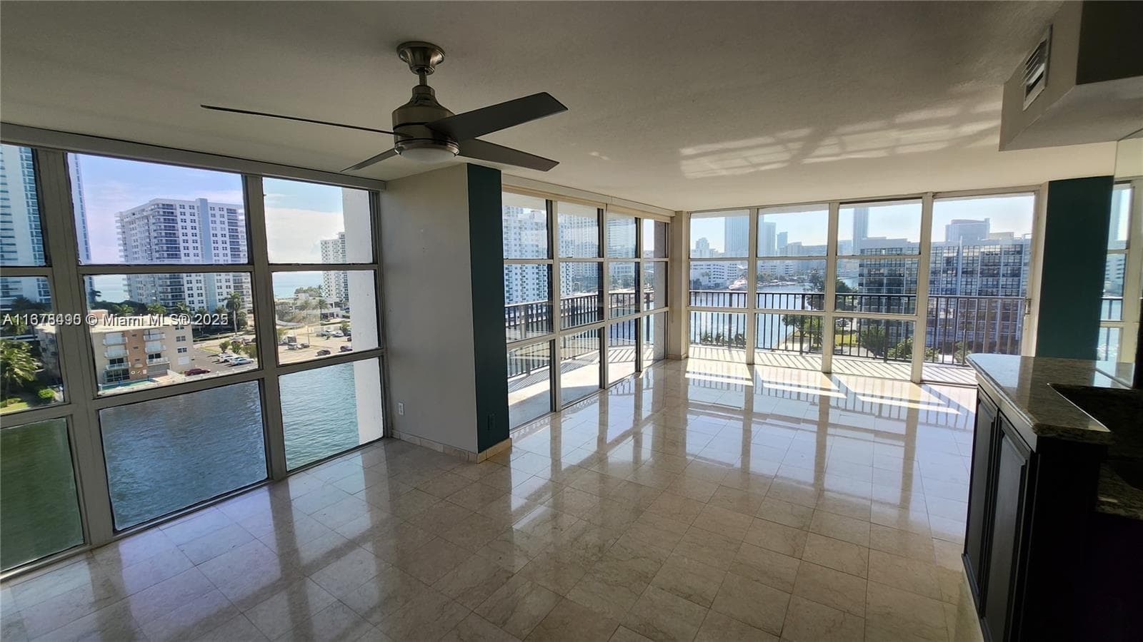1000 Parkview Dr 920 photo 13