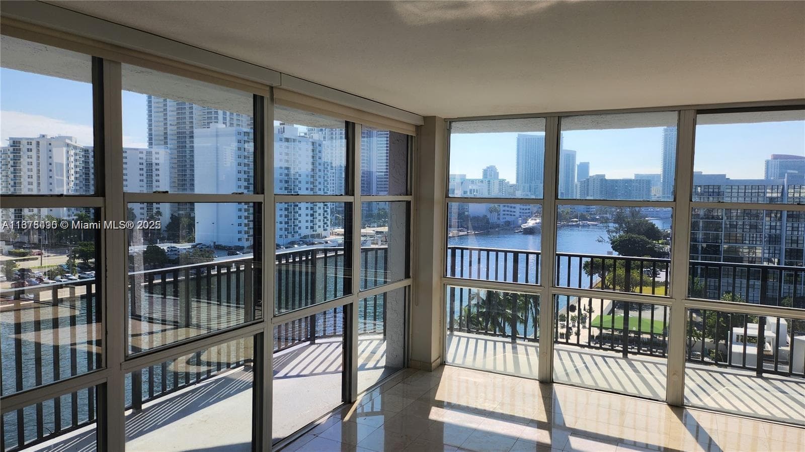 1000 Parkview Dr 920 photo 14