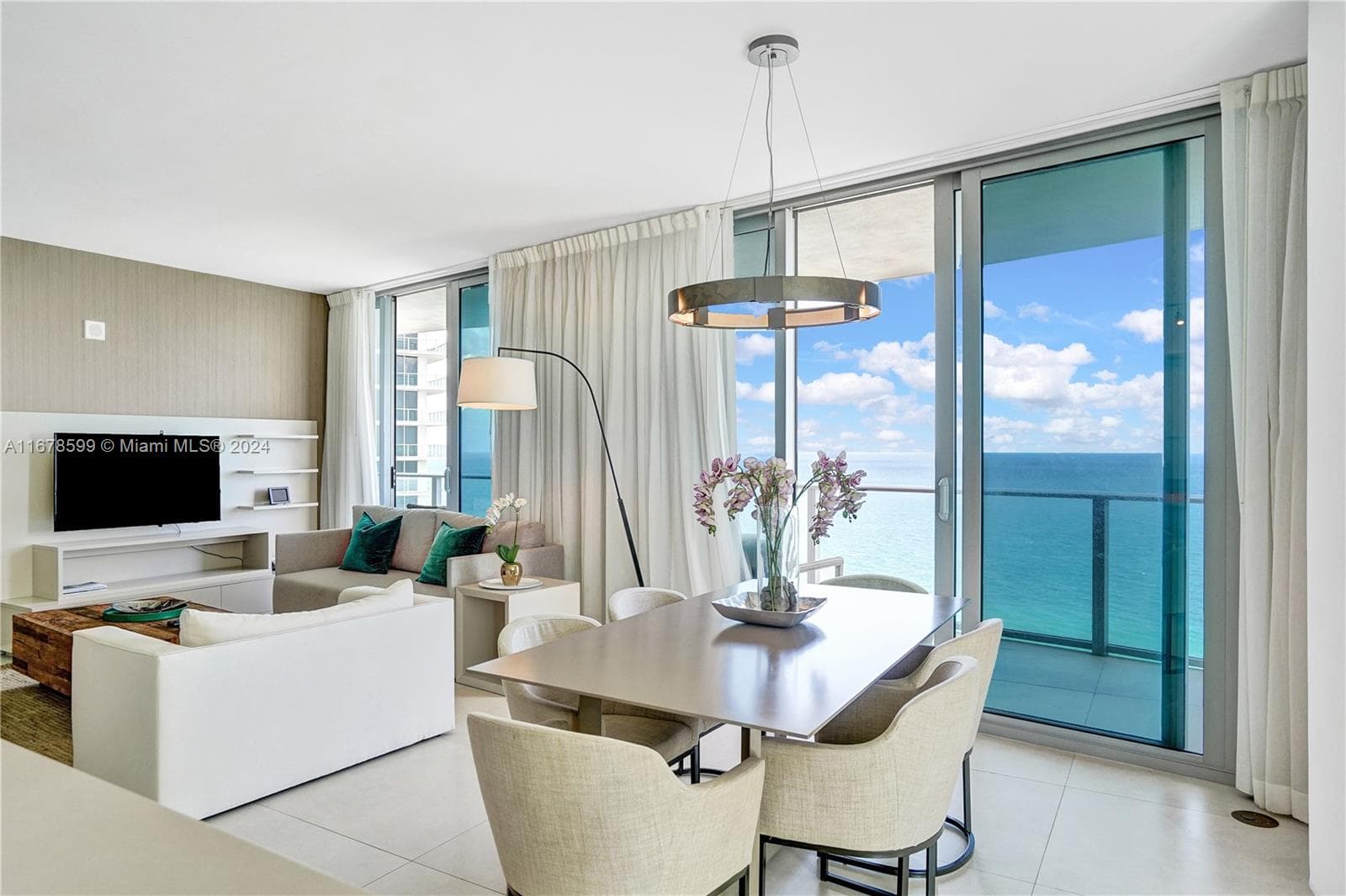 4111 Ocean Dr 4