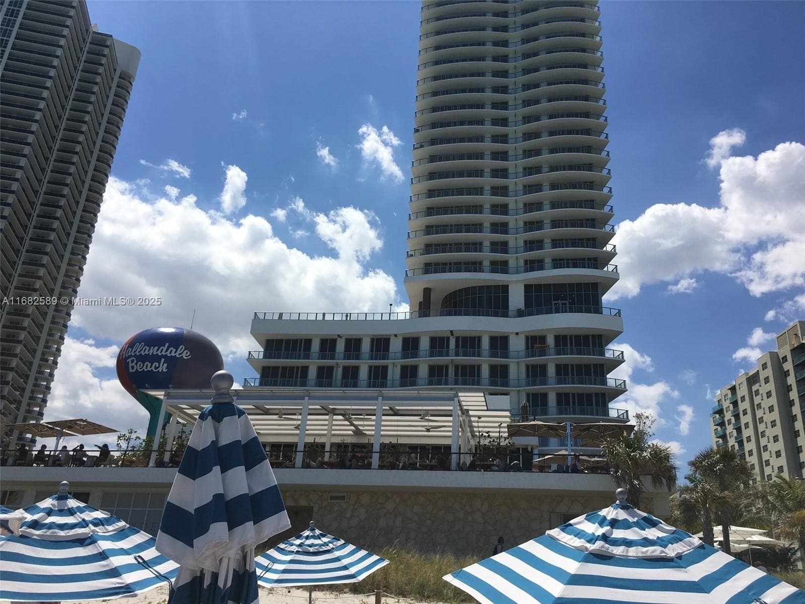 4111 Ocean Dr 3312 photo 9