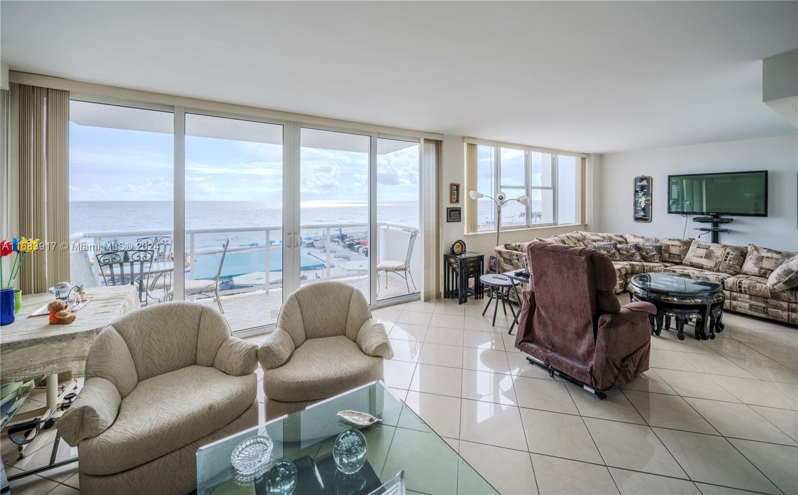 3140 Ocean Dr 2