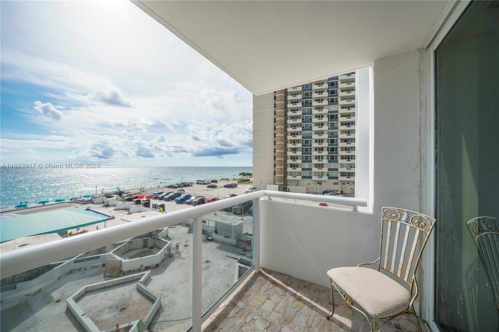 3140 Ocean Dr 4
