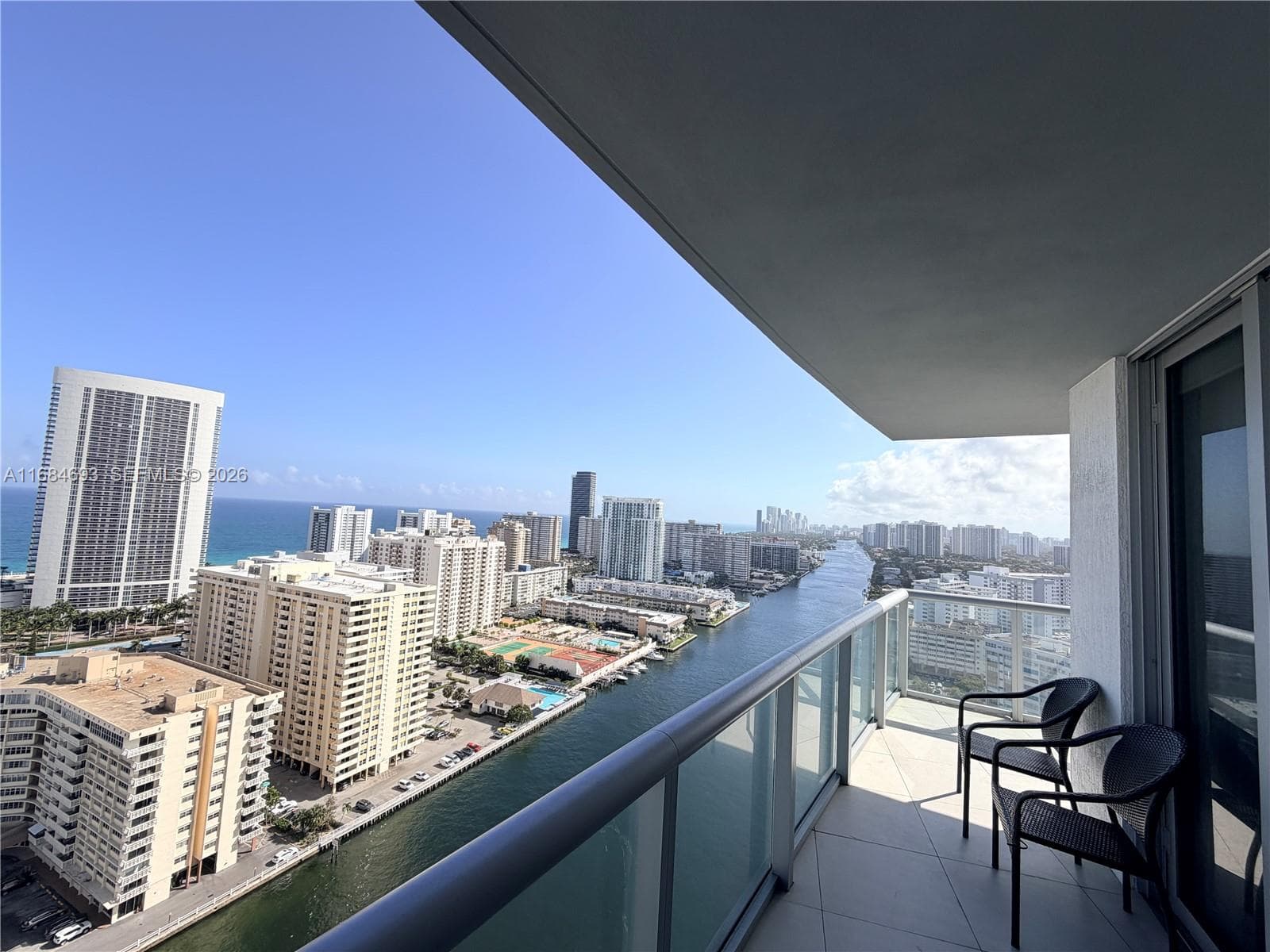 2600 Hallandale Beach blvd T2701 photo 23