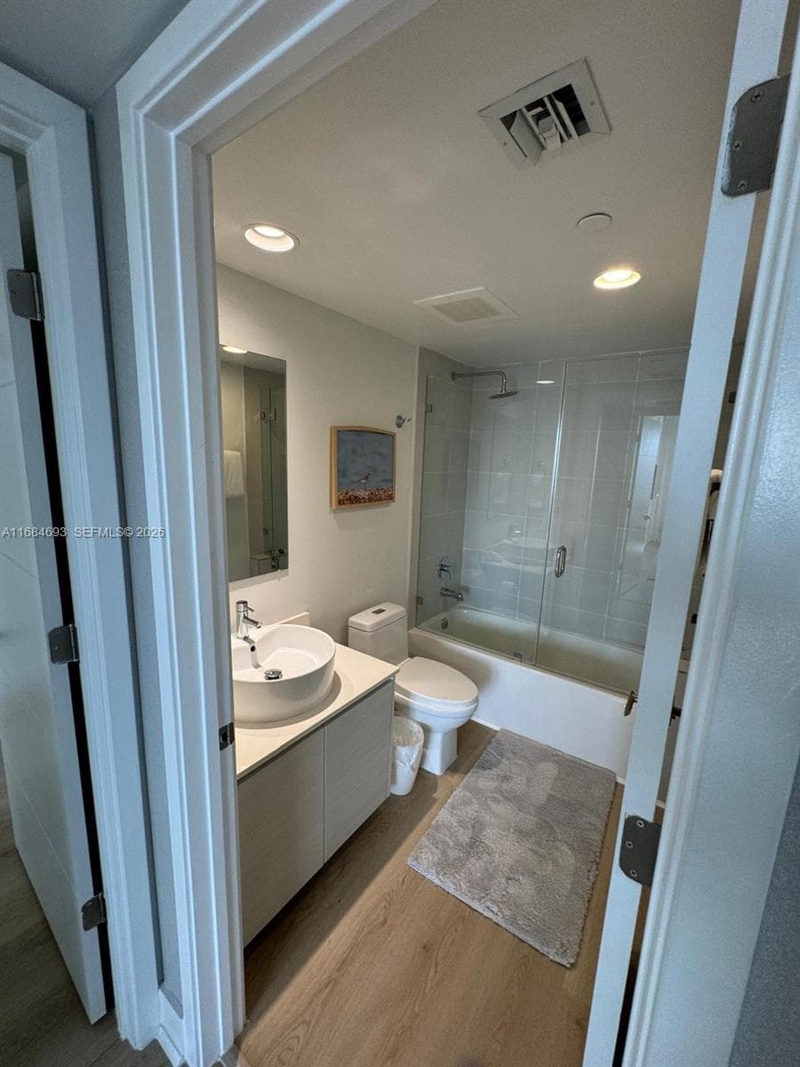2600 Hallandale Beach blvd T2701 photo 10