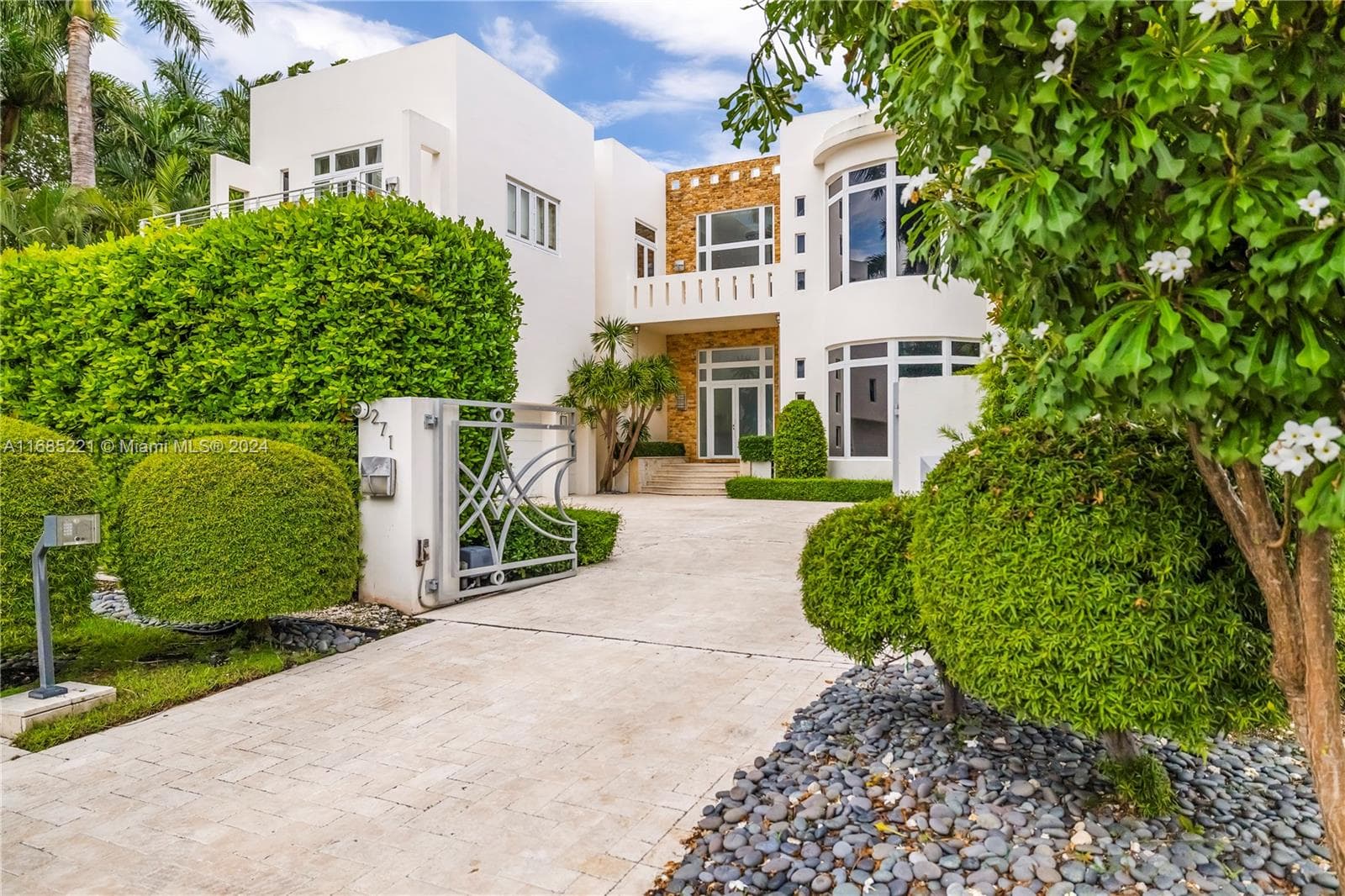 271 Hibiscus Dr 3