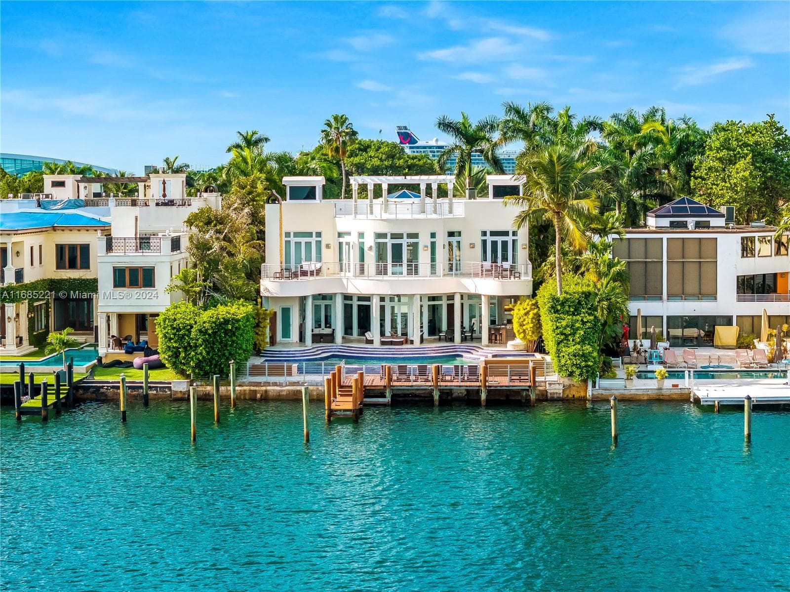 271 Hibiscus Dr 1