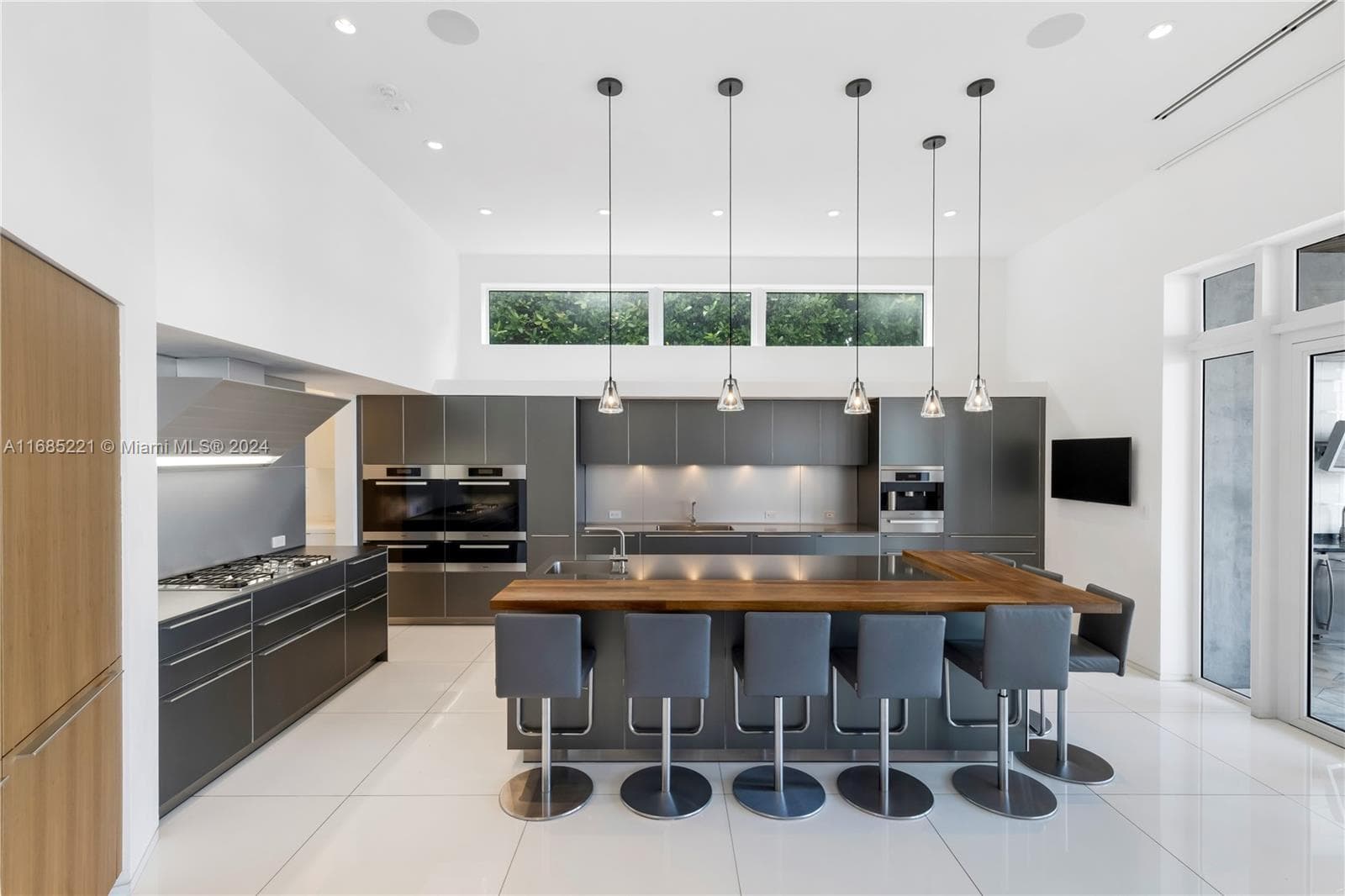 271 Hibiscus Dr 5