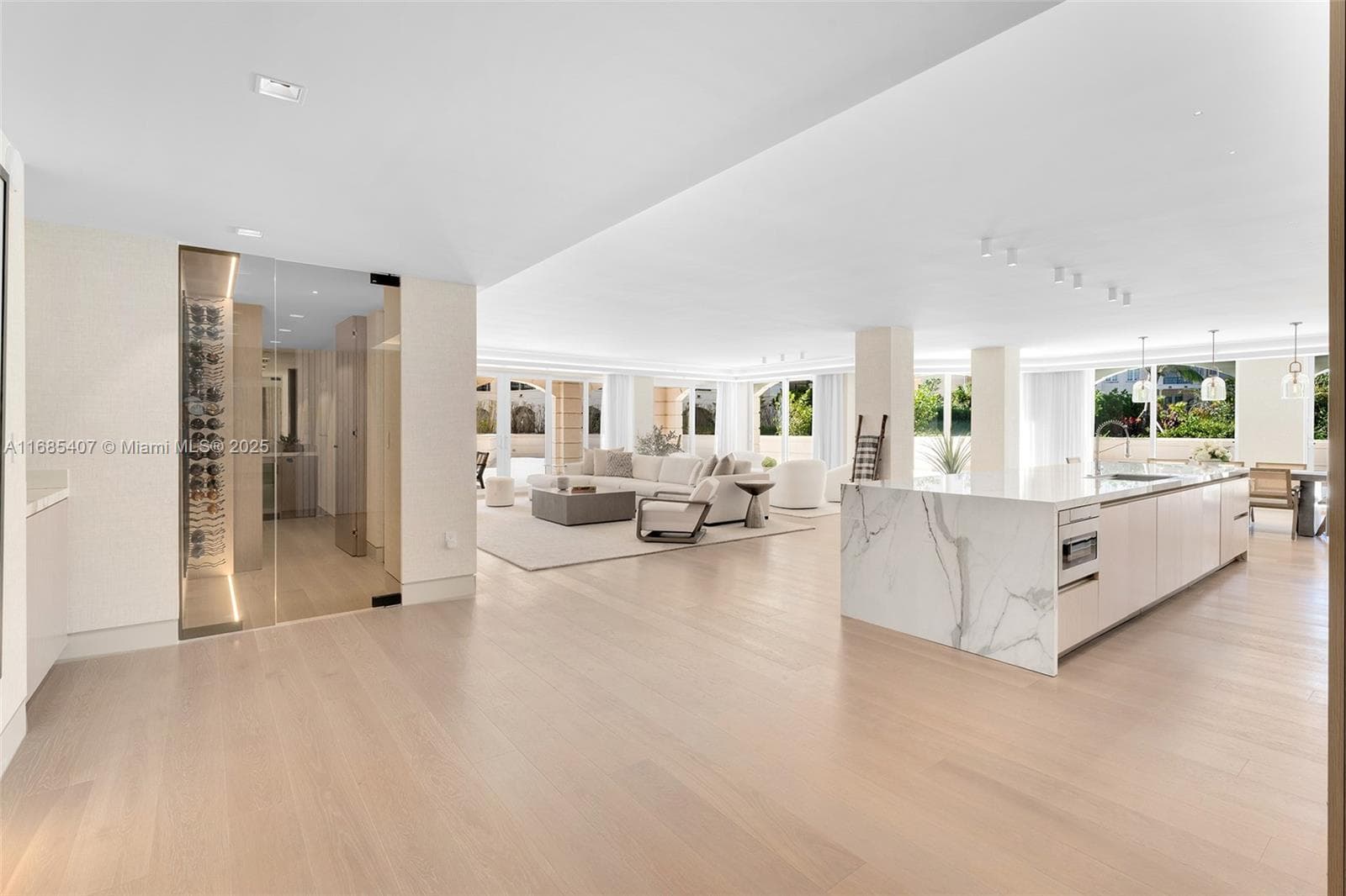 7917 Fisher Island Dr 7917 photo 23
