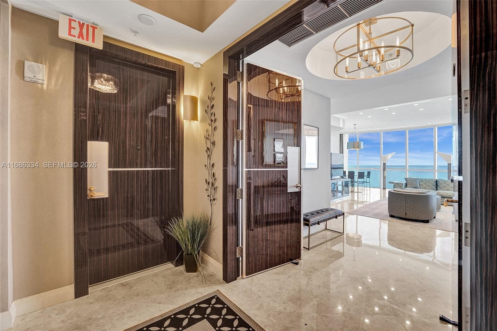 18101 Collins Ave 5