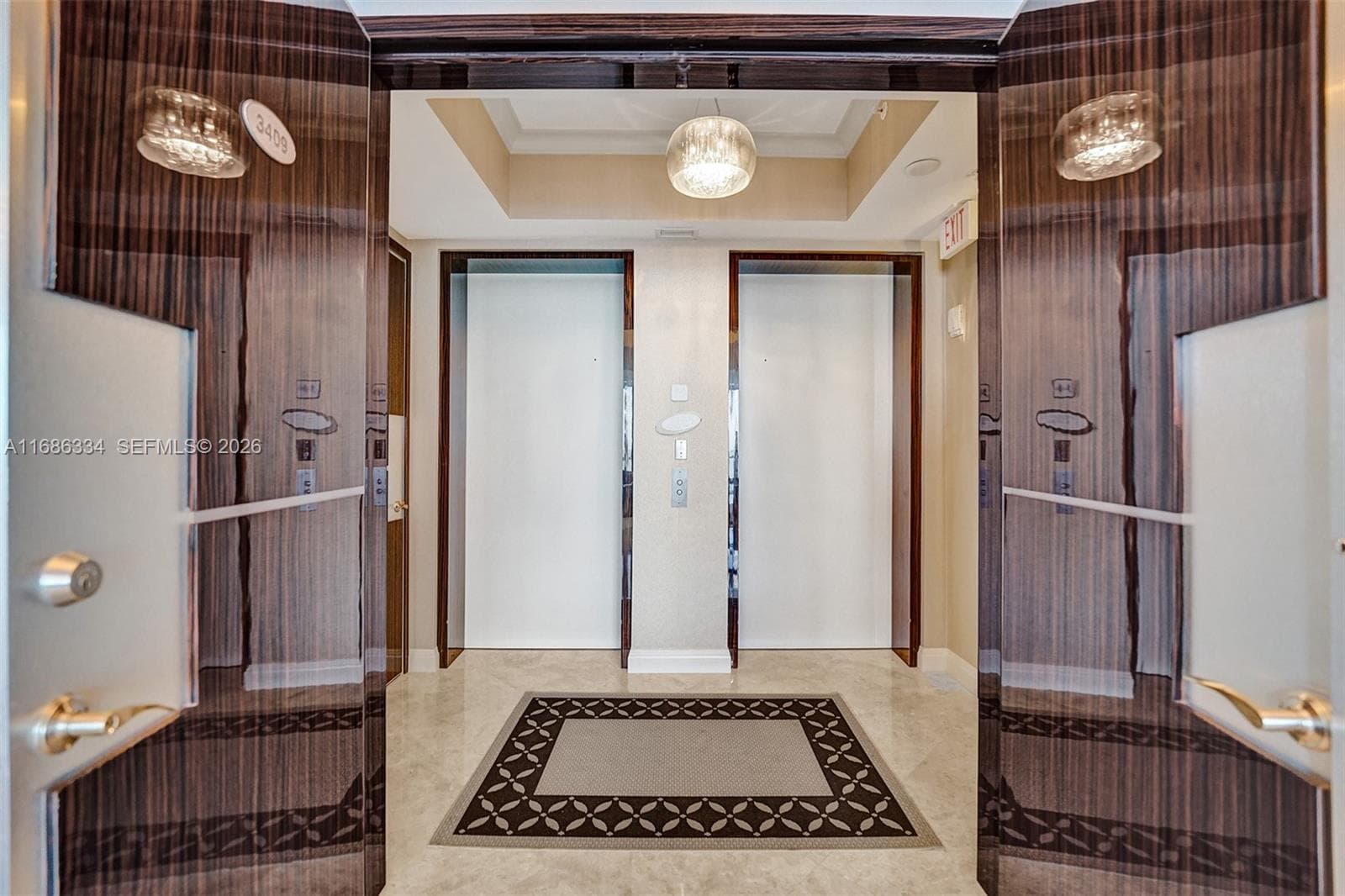 18101 Collins Ave 4