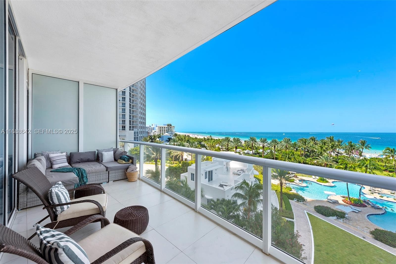 100 Pointe Dr 706 photo 25