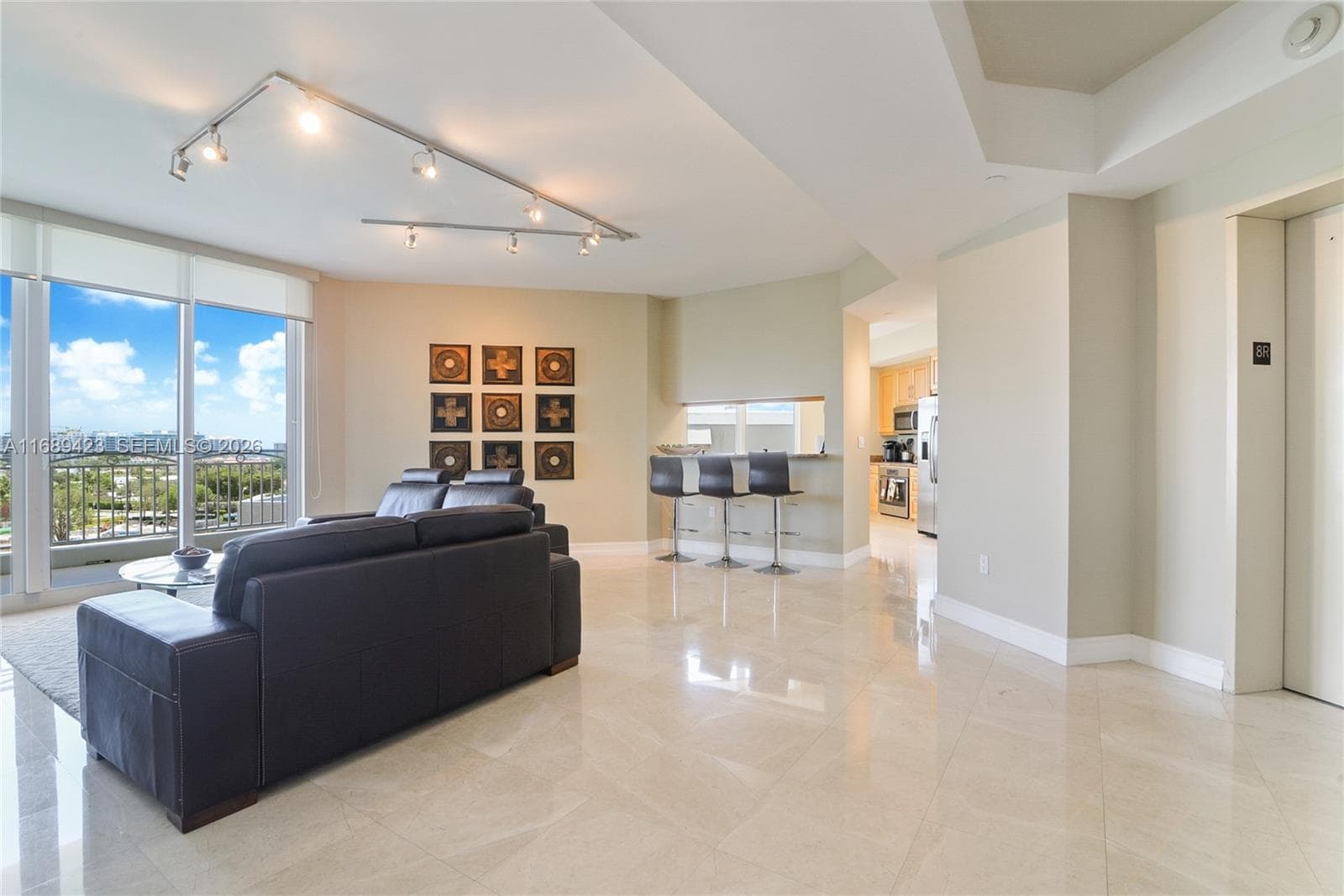 9751 E Bay Harbor Dr 8D photo 5