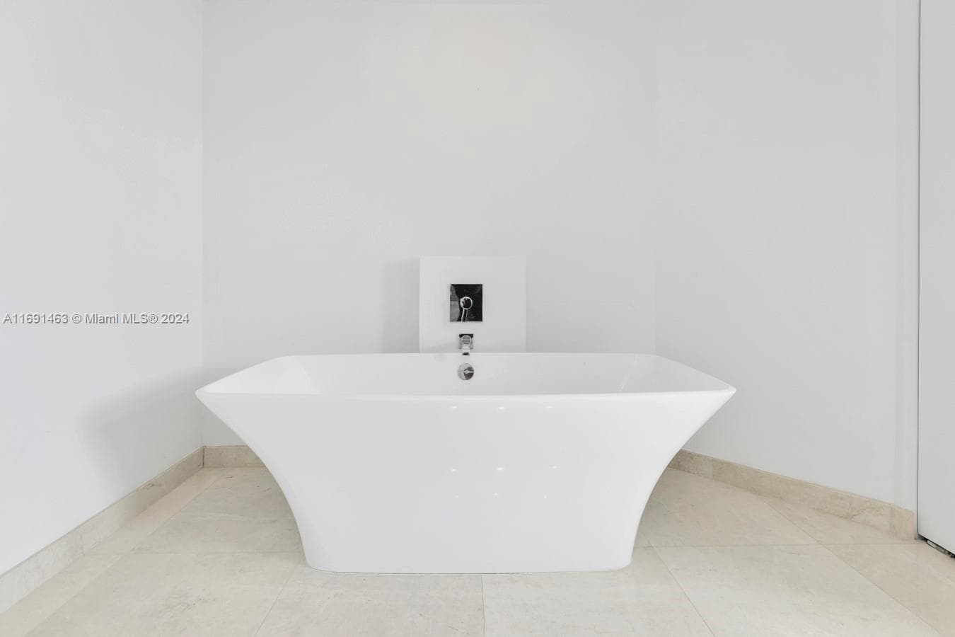 17301 Biscayne Blvd 1404 photo 24