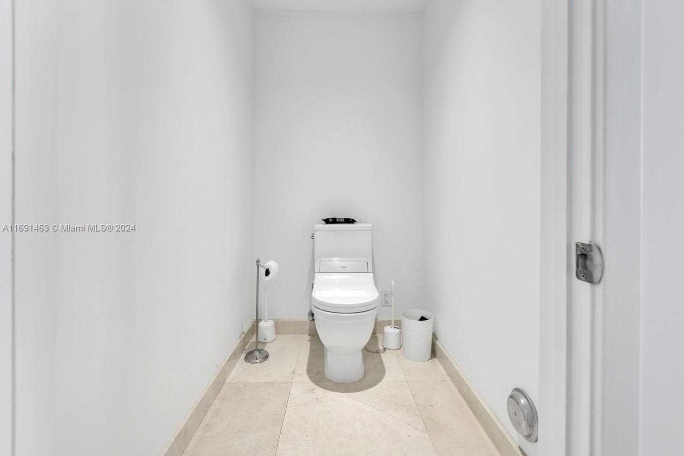 17301 Biscayne Blvd 1404 photo 25