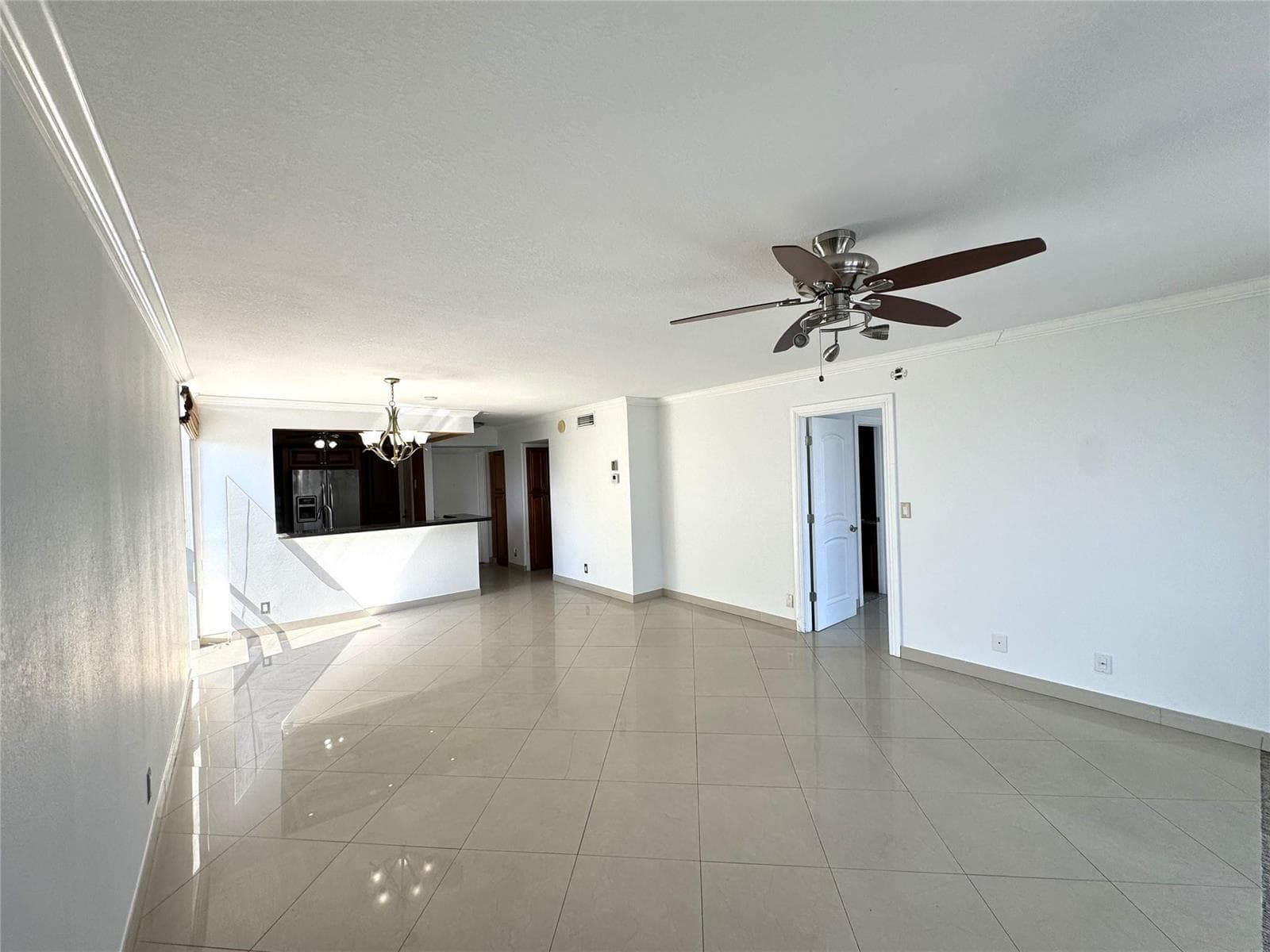 4800 Bayview Drive #406 3