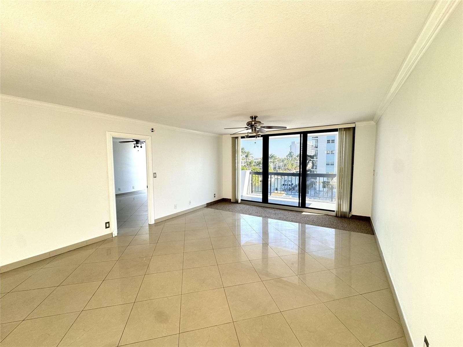 4800 Bayview Drive #406 5