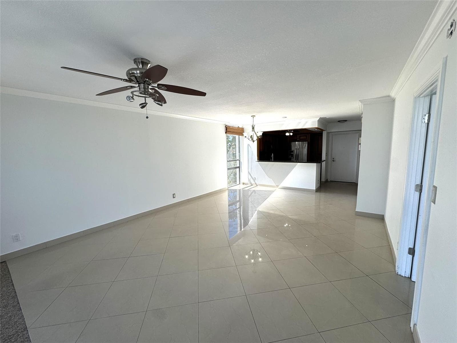 4800 Bayview Drive #406 4