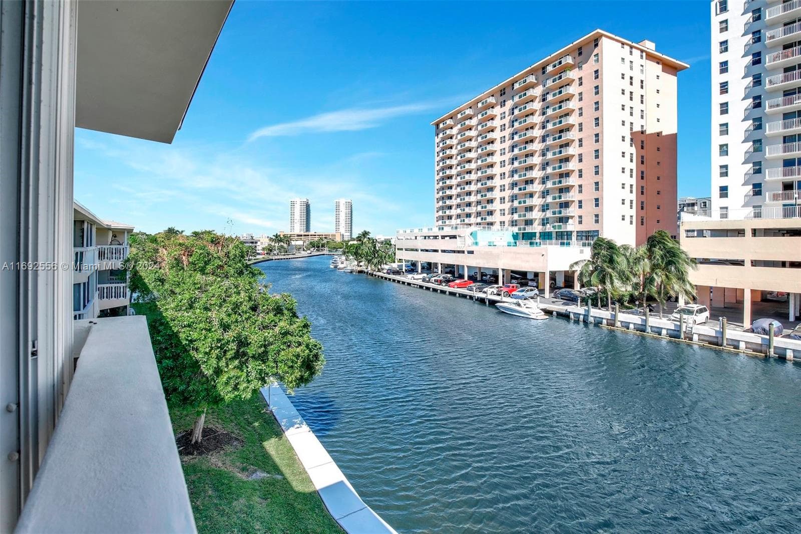450 Paradise Isle Blvd 2
