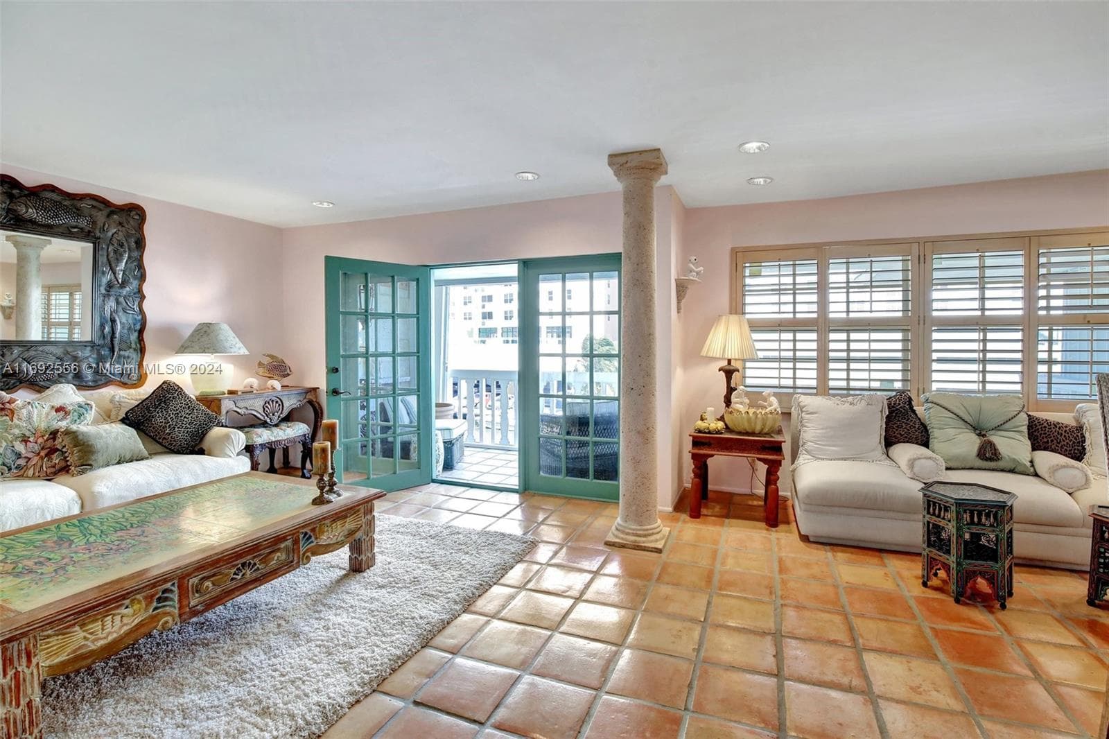 450 Paradise Isle Blvd 5