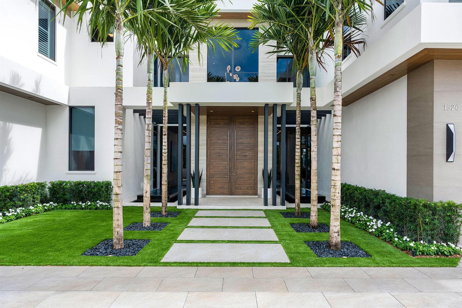 1520 Royal Palm Way 4