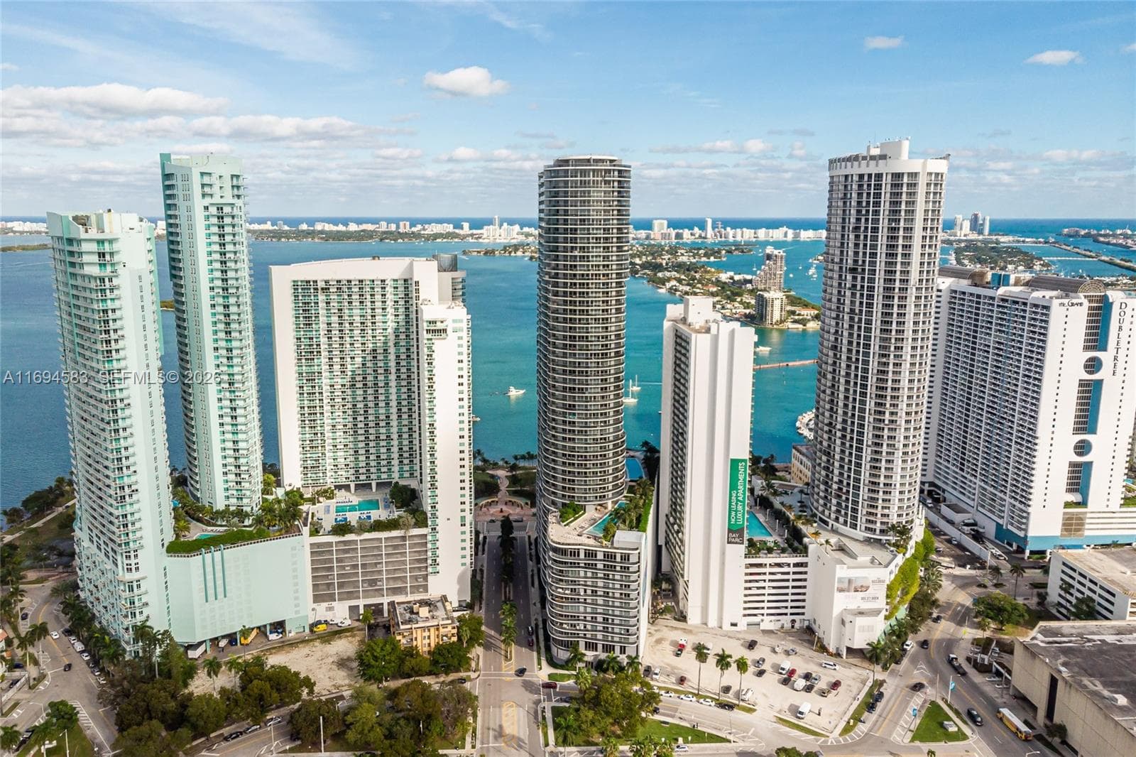 1750 N Bayshore Dr 5014 photo 10