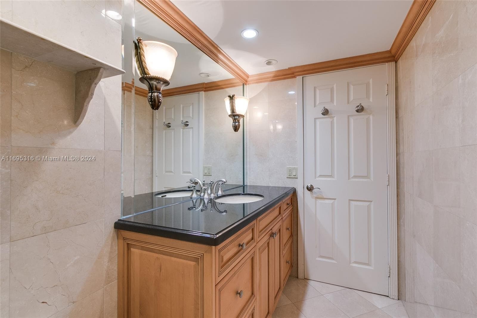 1200 Ocean Blvd 4D photo 25
