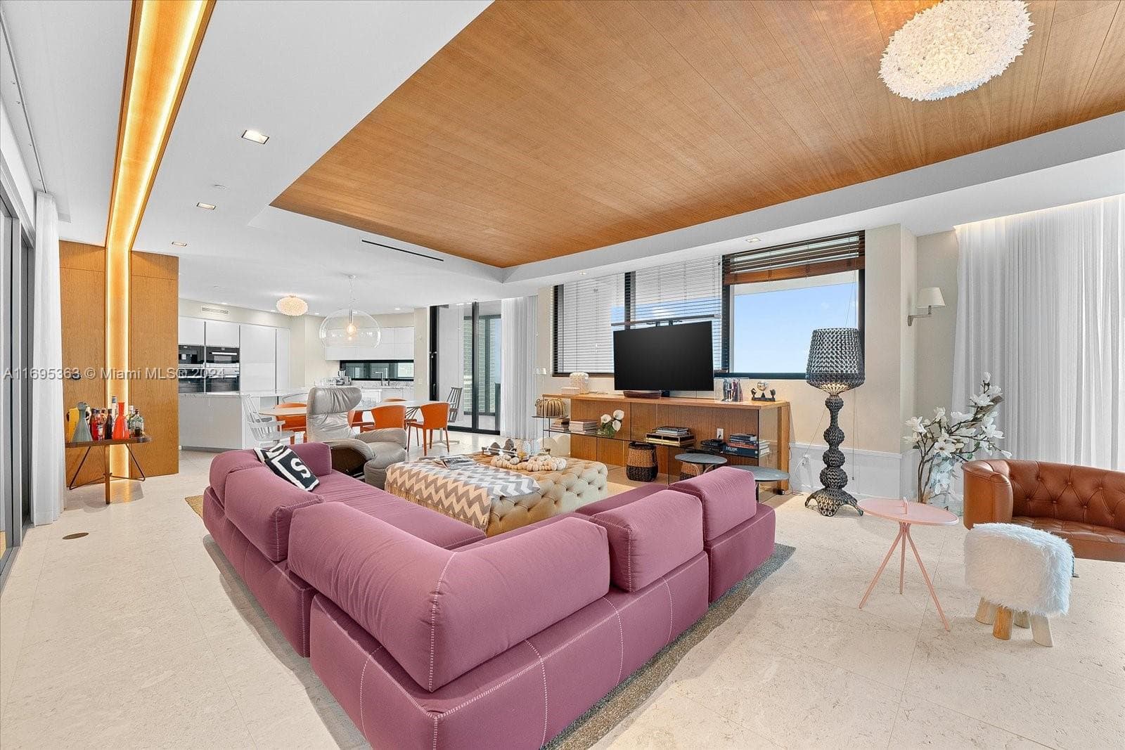 18555 Collins Ave 5
