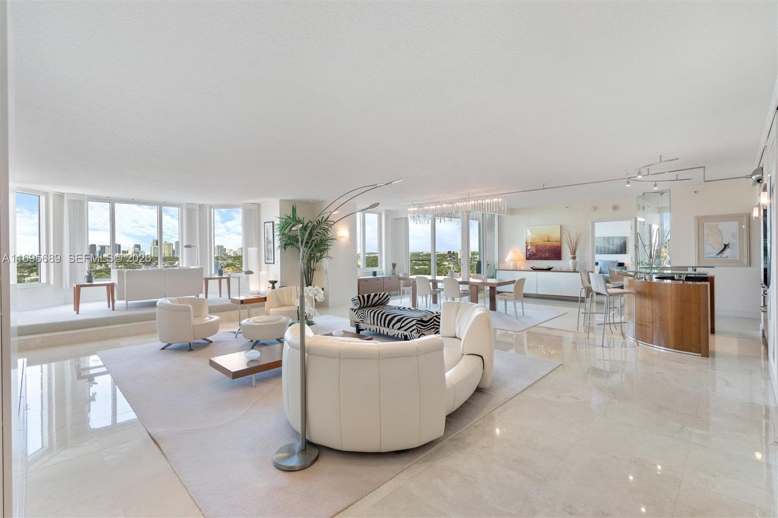 3055 Harbor Dr 2