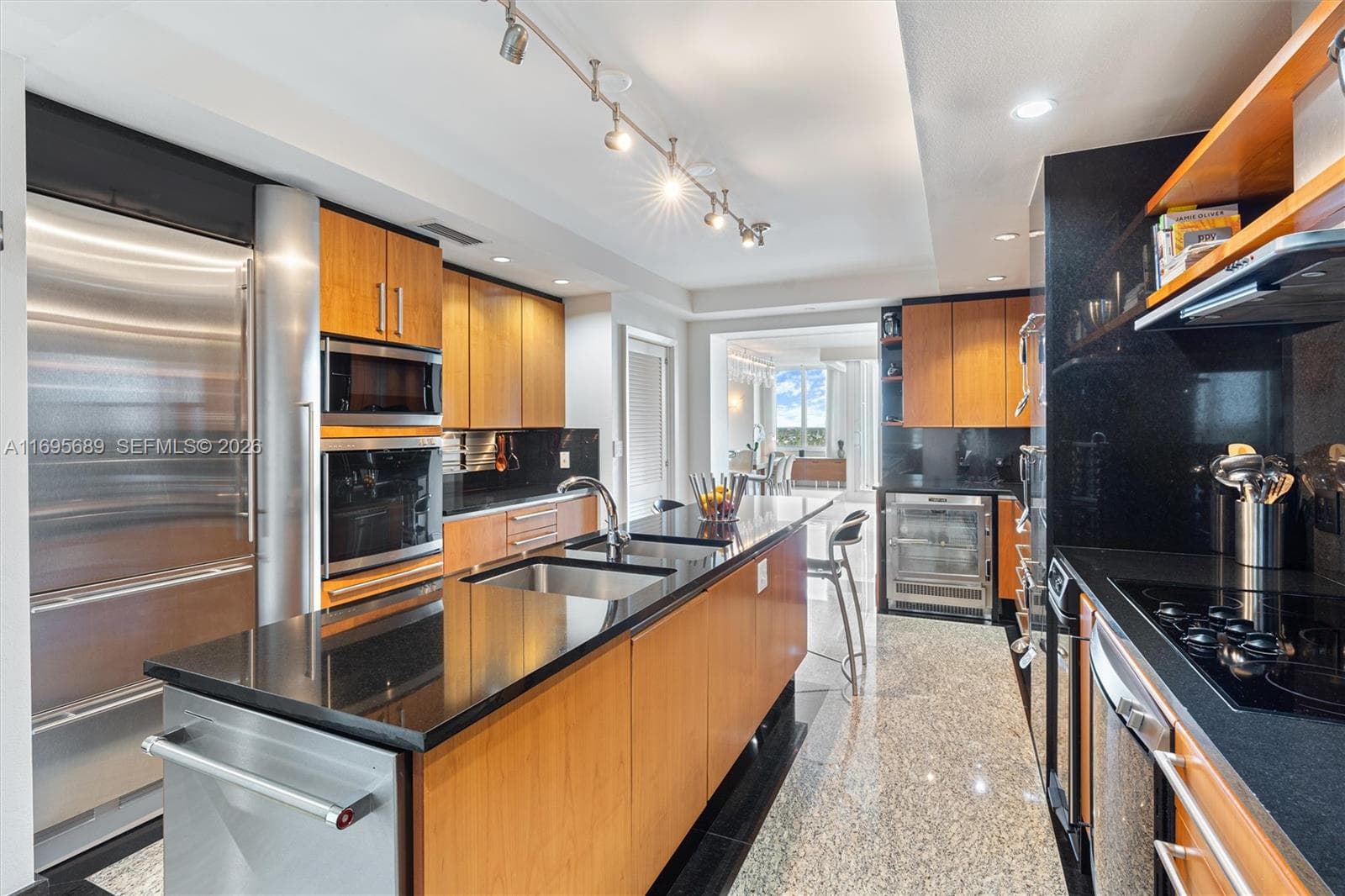 3055 Harbor Dr 1202 photo 24
