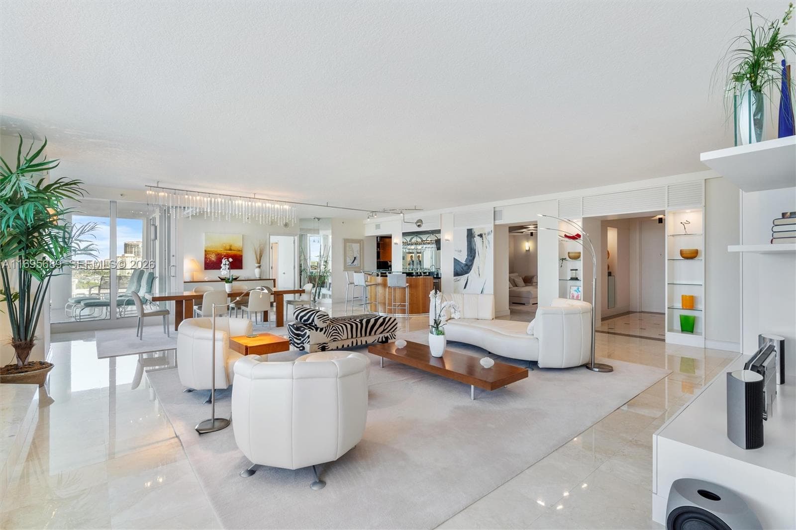 3055 Harbor Dr 4