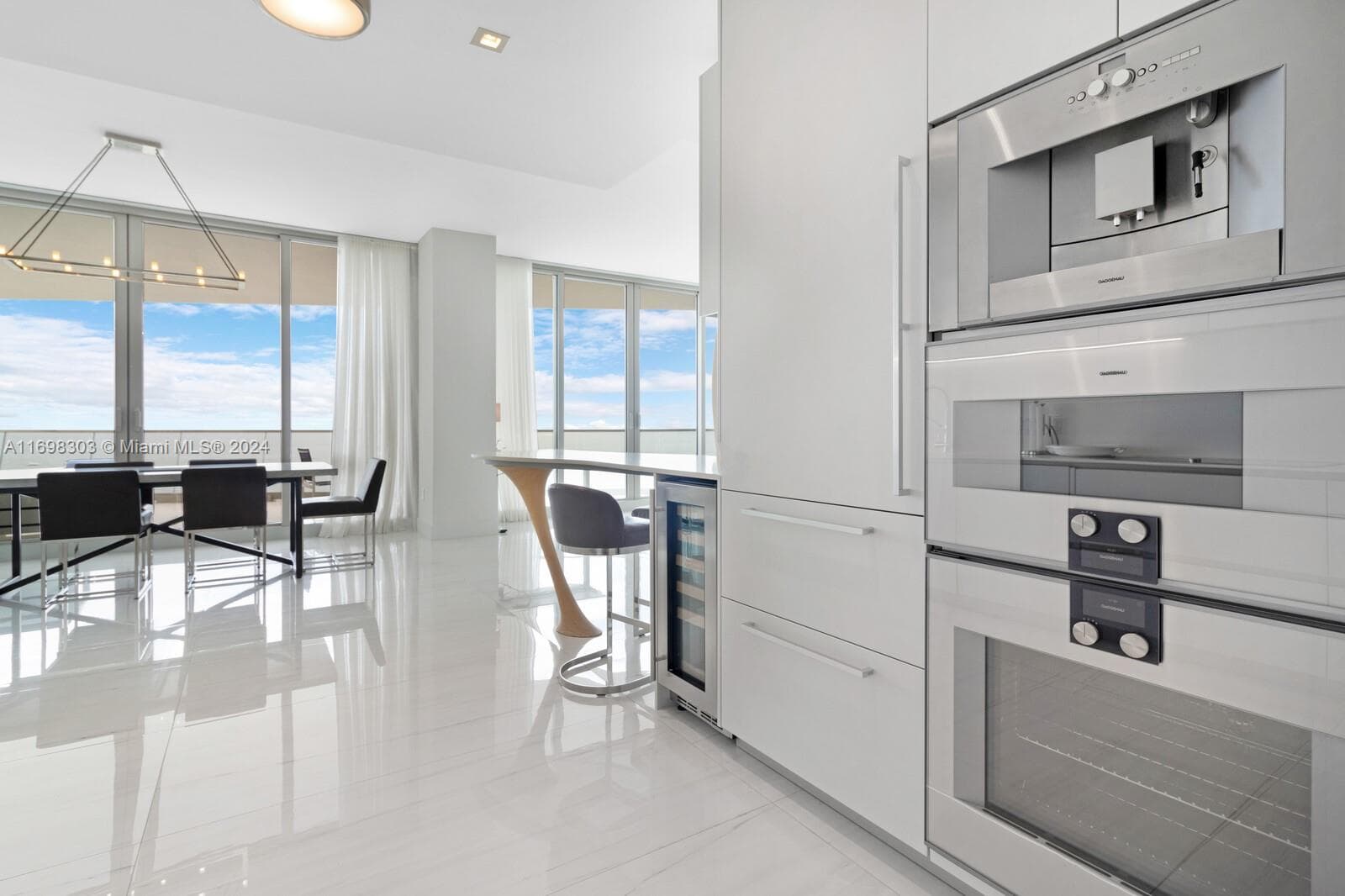 16901 Collins Ave 5