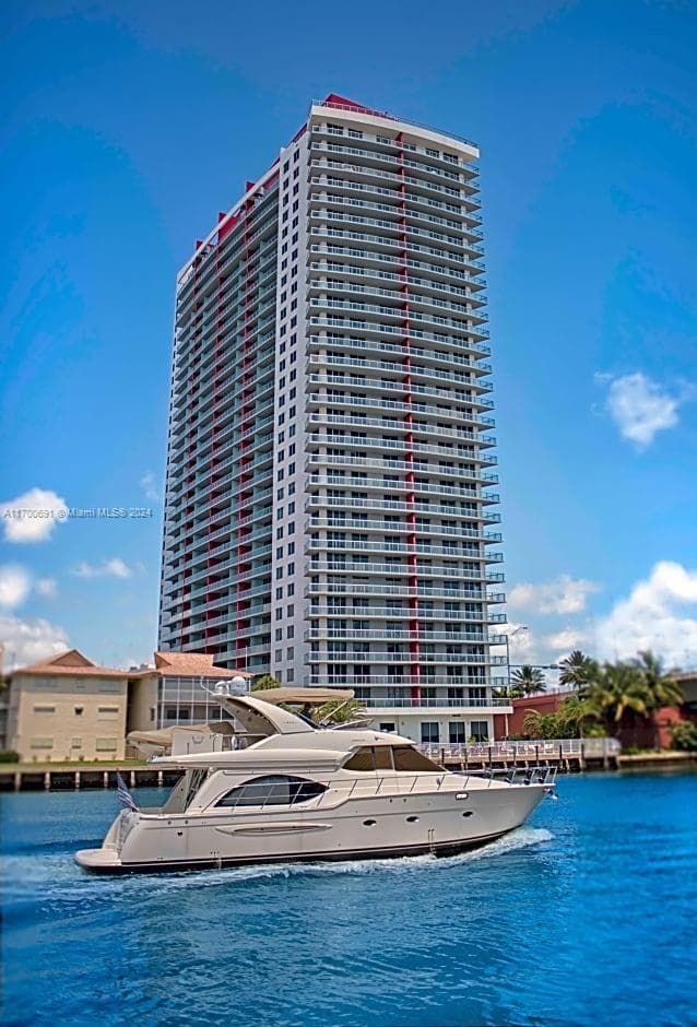 2602 E Hallandale Beach Blvd R508 photo 7