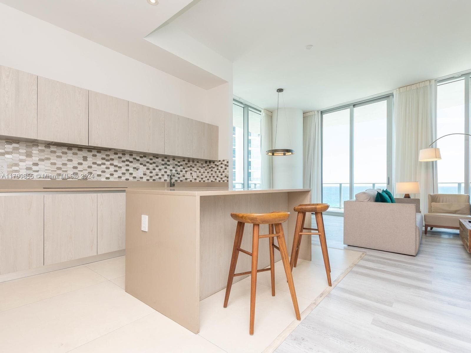 4111 Ocean Dr 601 photo 6