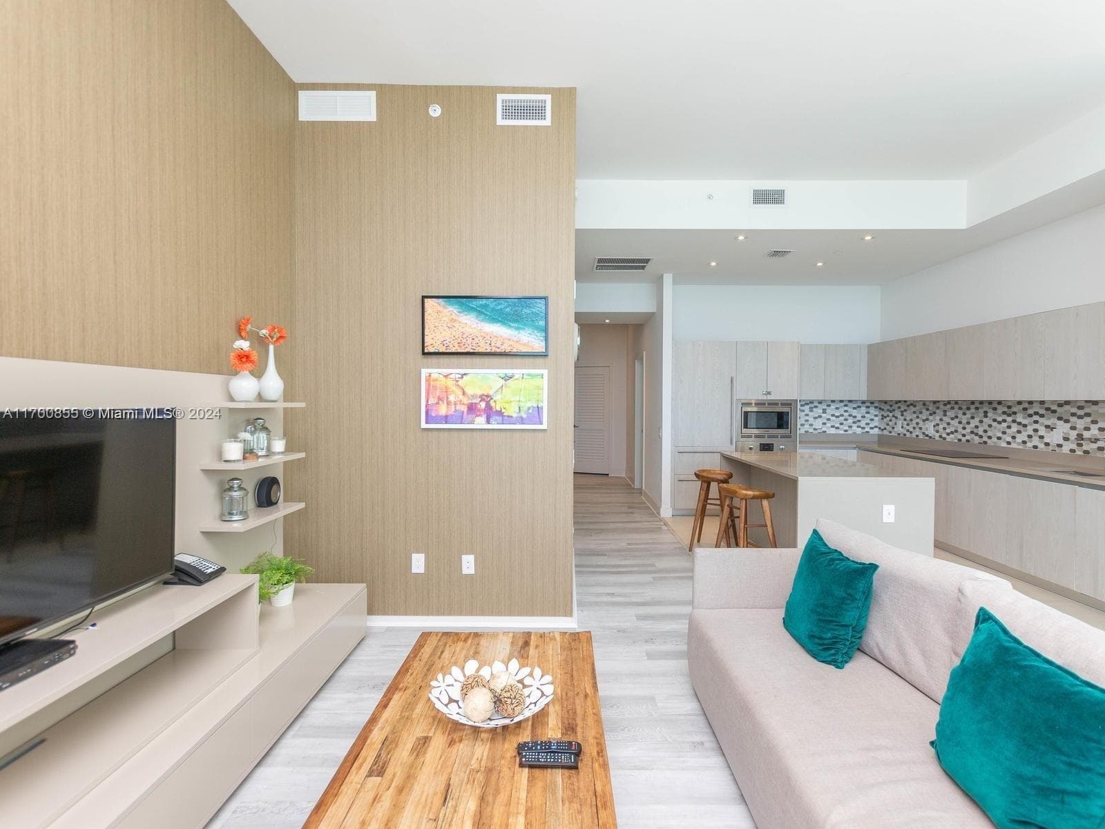 4111 Ocean Dr 601 photo 13