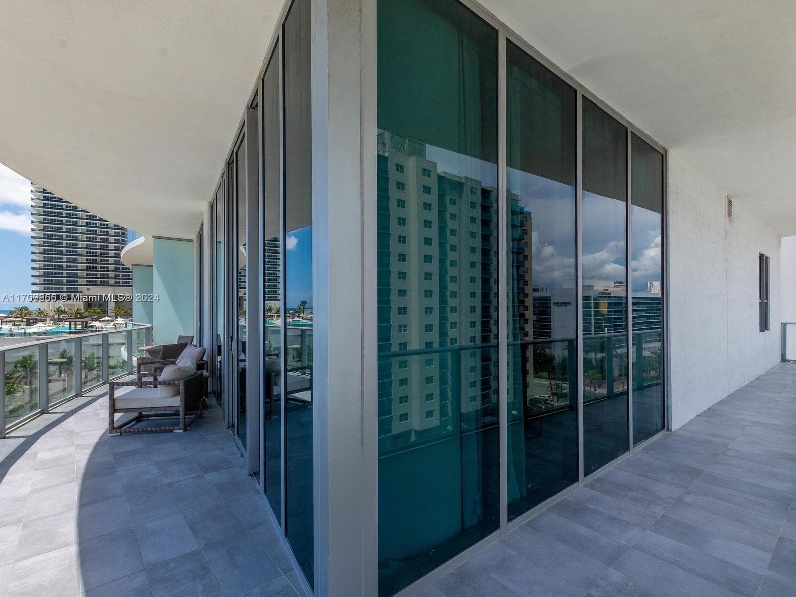 4111 Ocean Dr 601 photo 16
