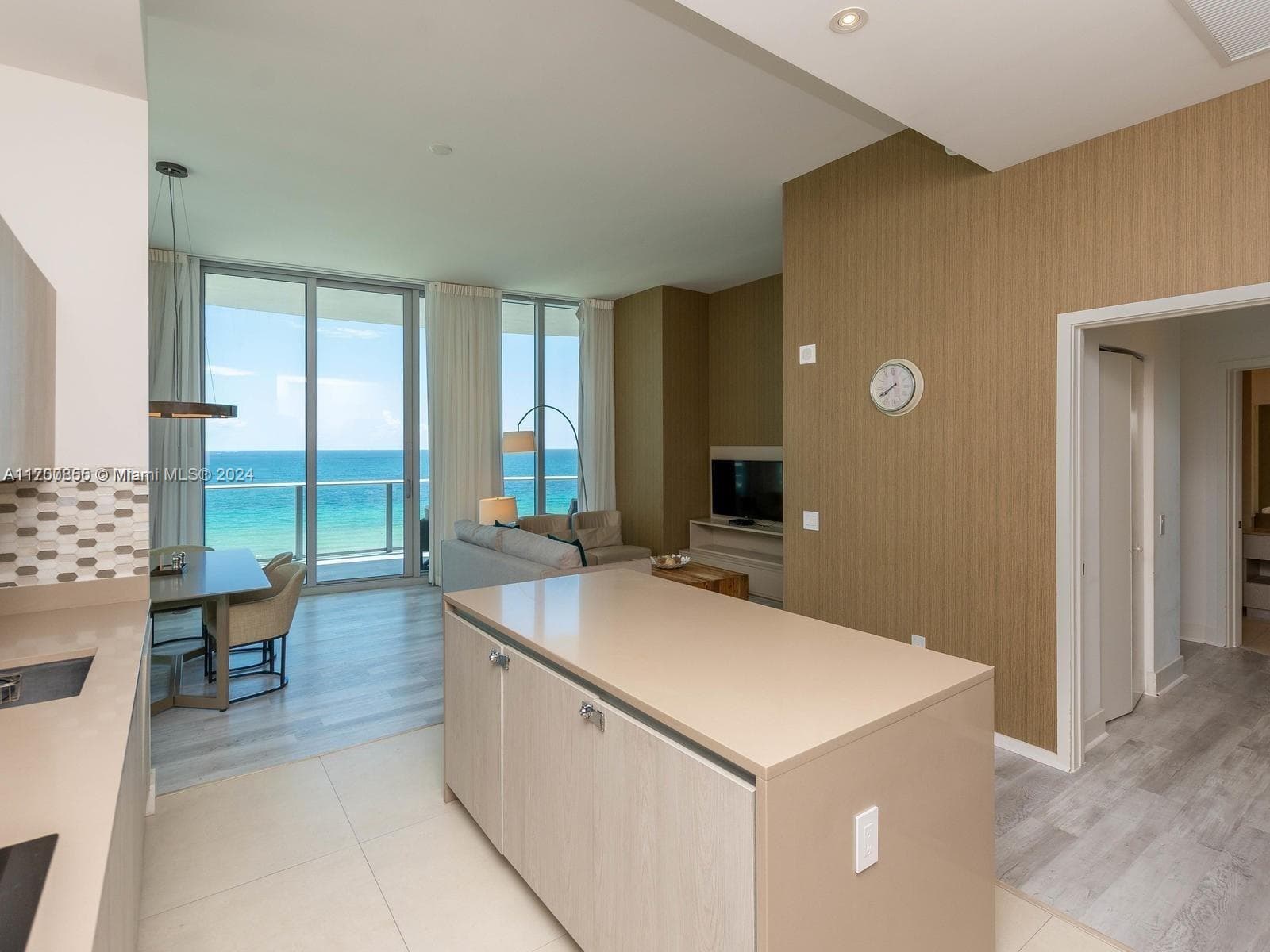 4111 Ocean Dr 601 photo 10